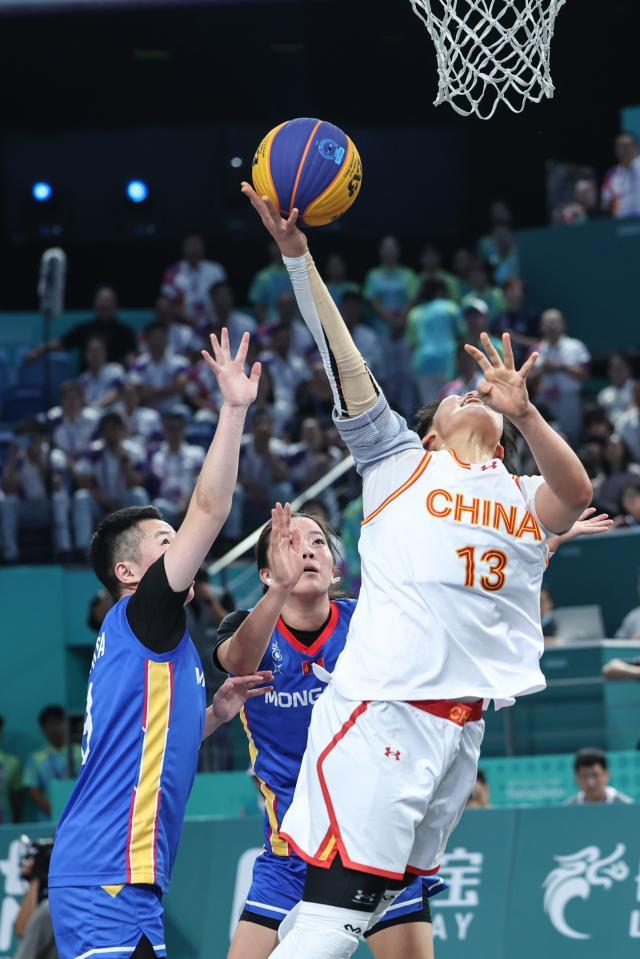 开云体育首页-国庆之夜摘金！中国三人女篮成功卫冕，让传承继续