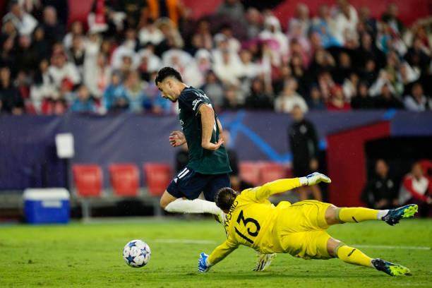 开云体育首页-年轻枪手学会“逆风”赢球，魔鬼客场抢回小组头名